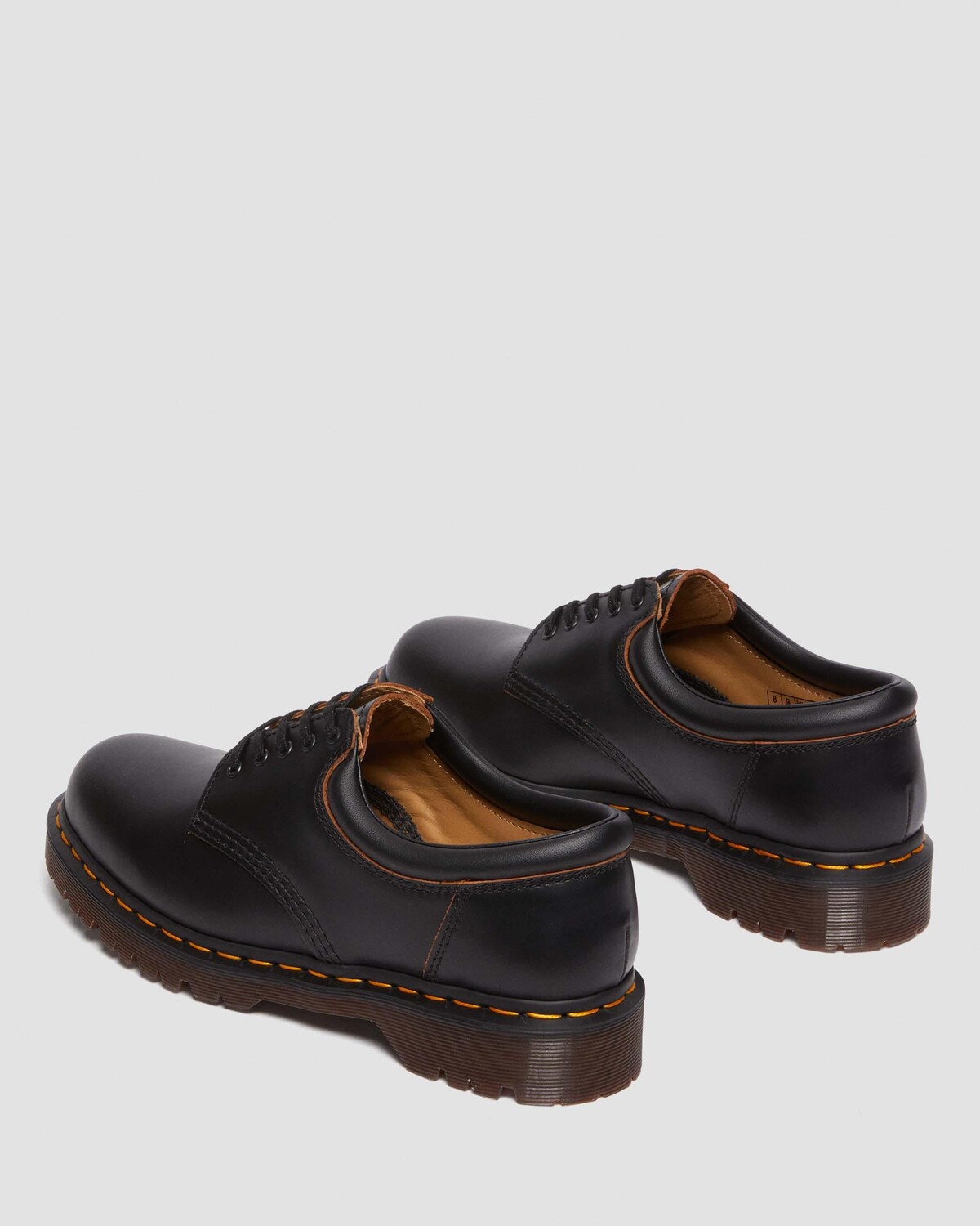 8053 Винтажные оксфорды из гладкой кожи Dr. Martens