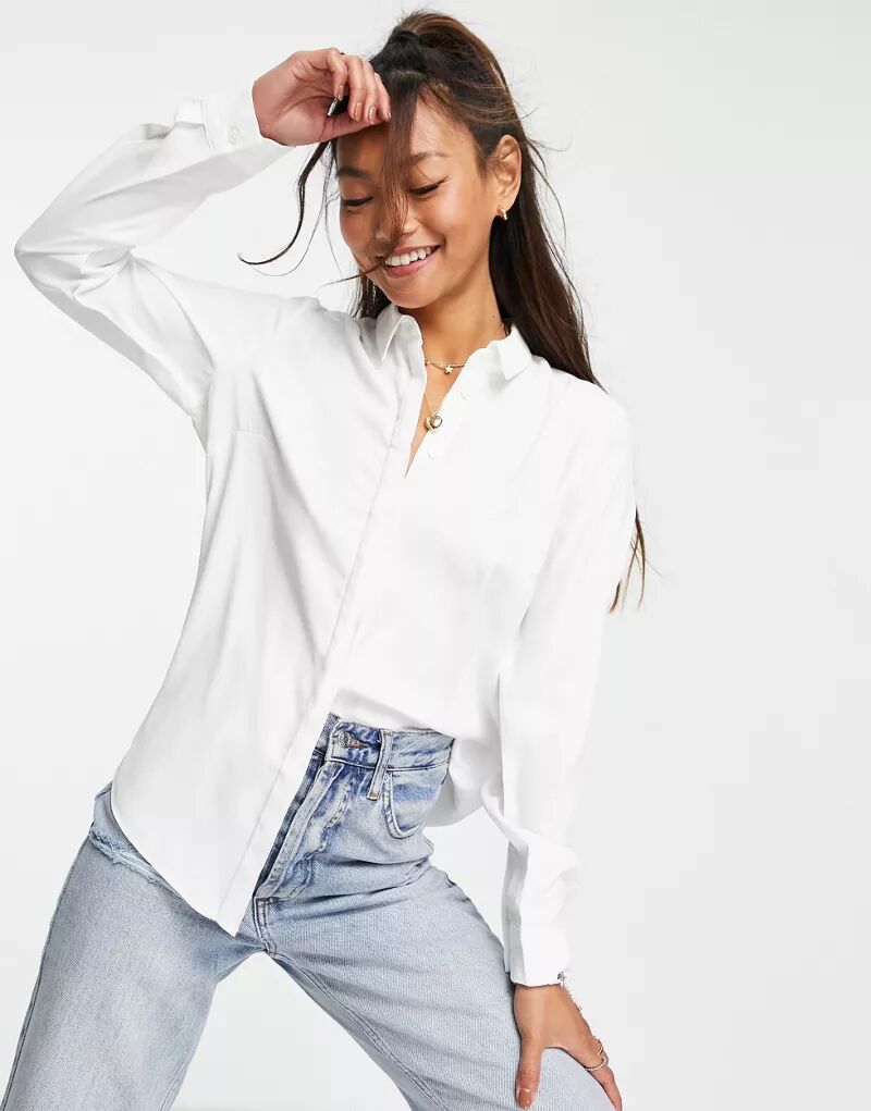 Белая рубашка на пуговицах New Look джемпер new look на пуговицах 42 размер