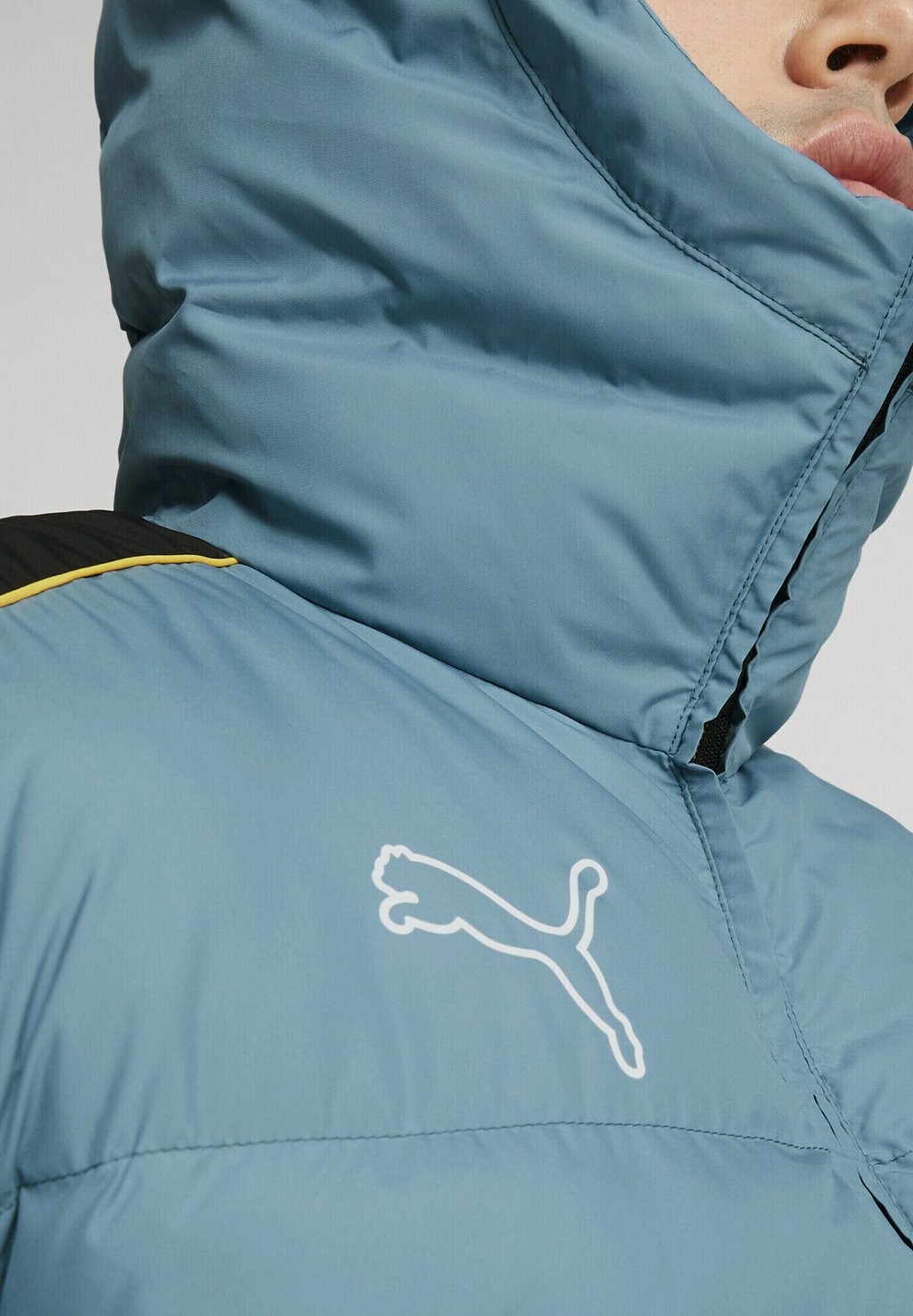 

Зимняя куртка Puma