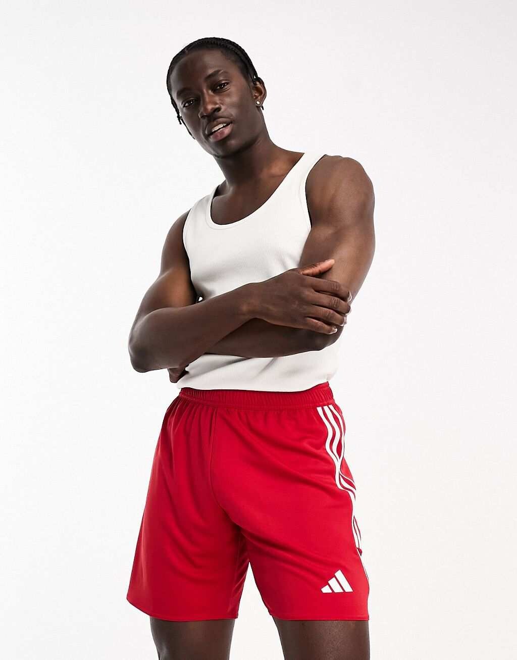 

Красно-белые шорты adidas Football Tiro