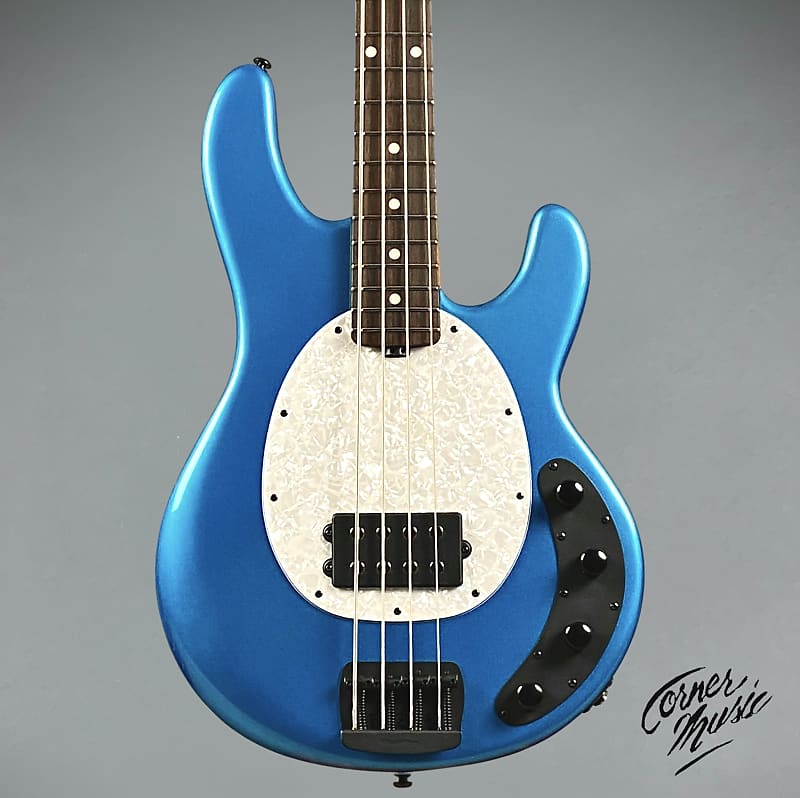 цена Басс гитара Ernie Ball Music Man StingRay Special 2022 Speed Blue