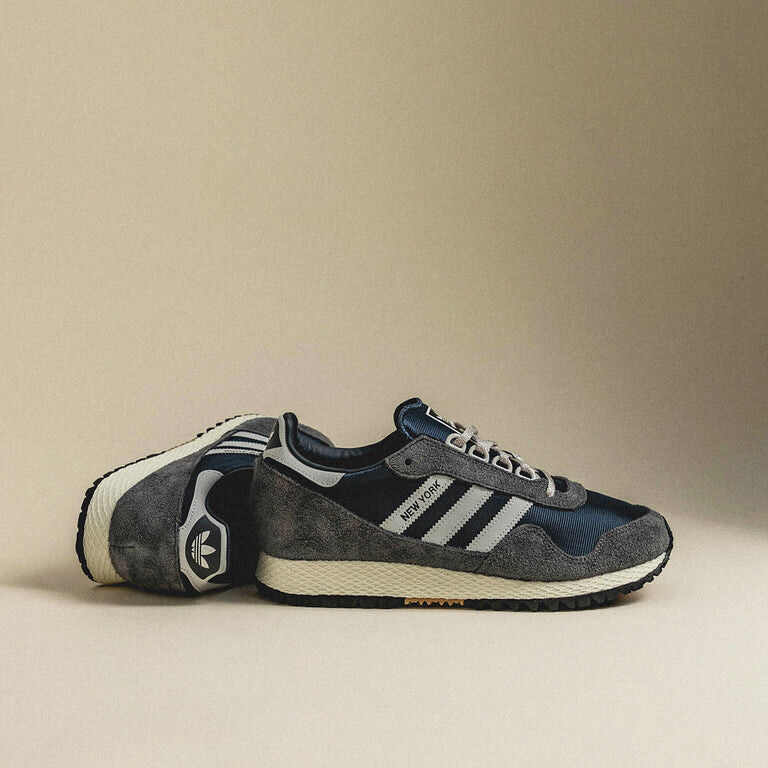 

Кроссовки New York Adidas, черный