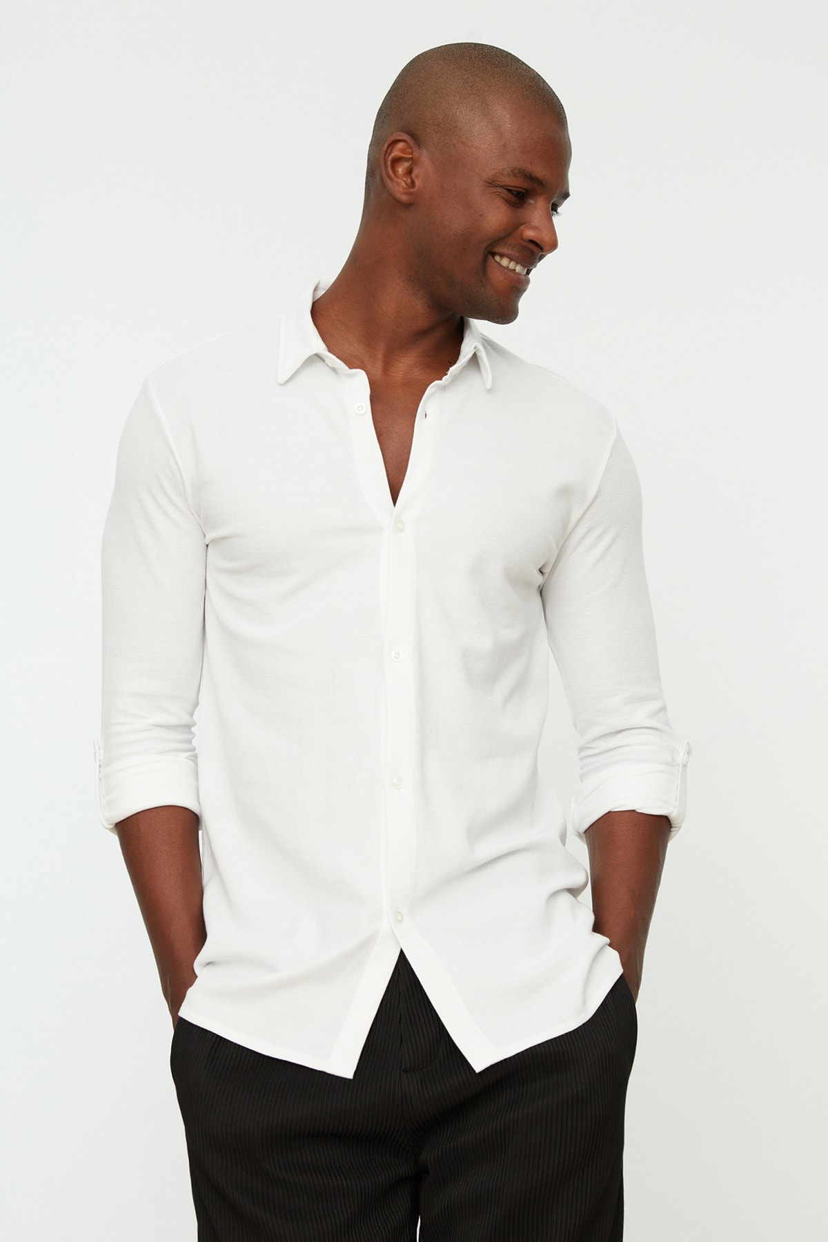 Рубашка Trendyol мужская приталенная, белый полосатая рубашка оверсайз trendyol белый