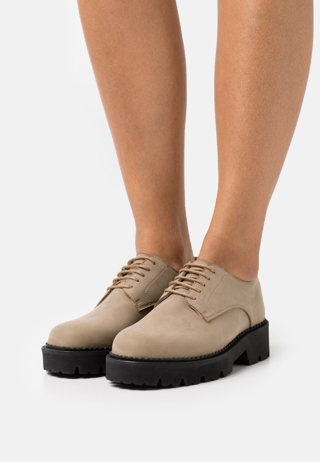 

Ботинки на шнуровке NAE Vegan Shoes, бежевый