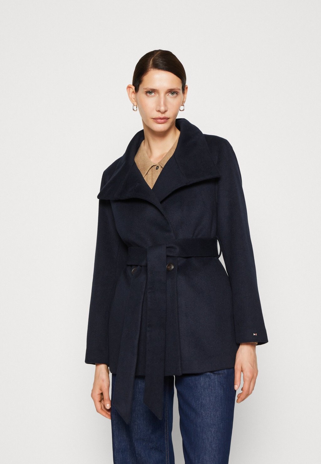 

Полупальто Belted Funnel Tommy Hilfiger, цвет desert sky