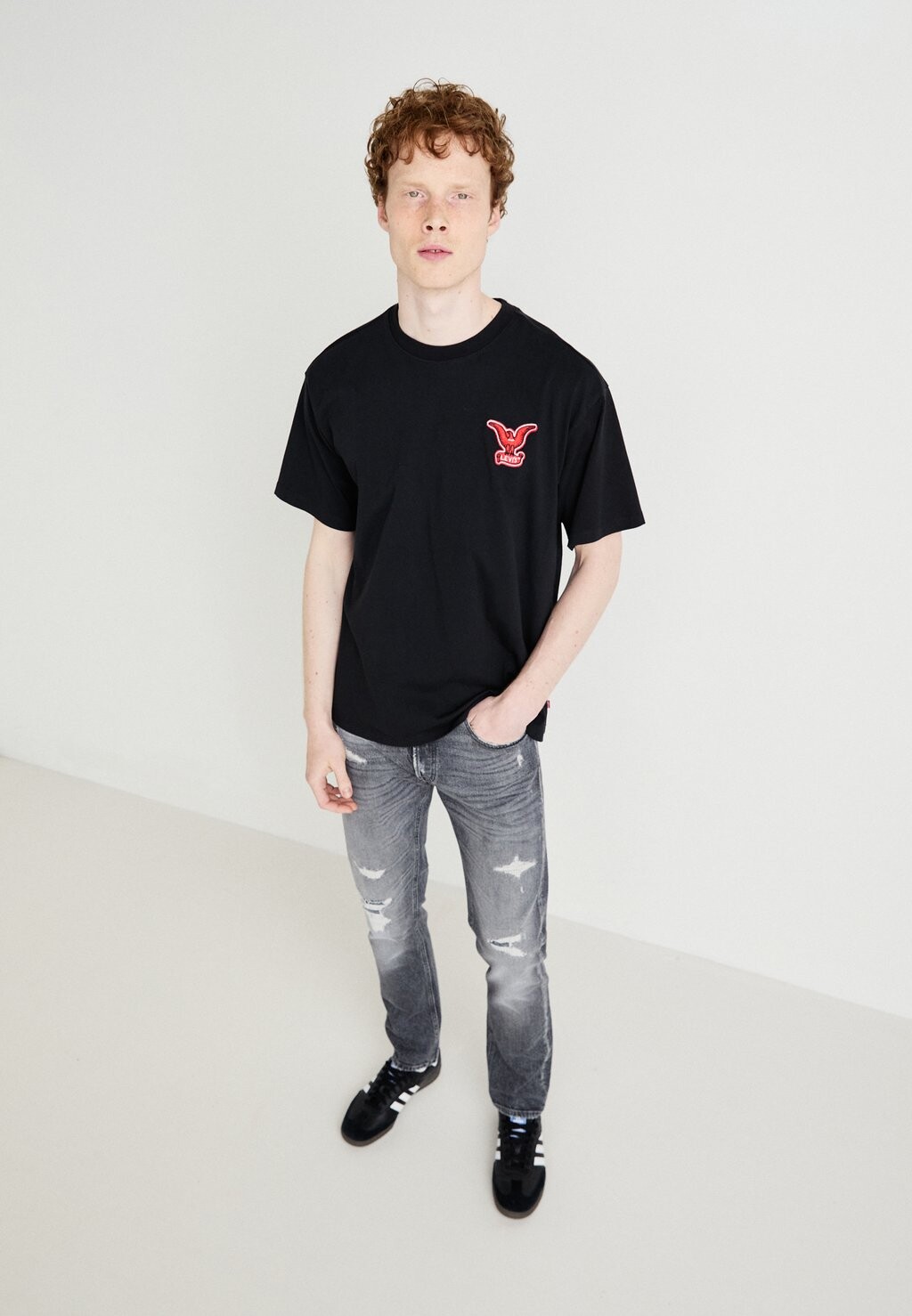 

Базовая футболка VINTAGE FIT TEE Levi's, черный