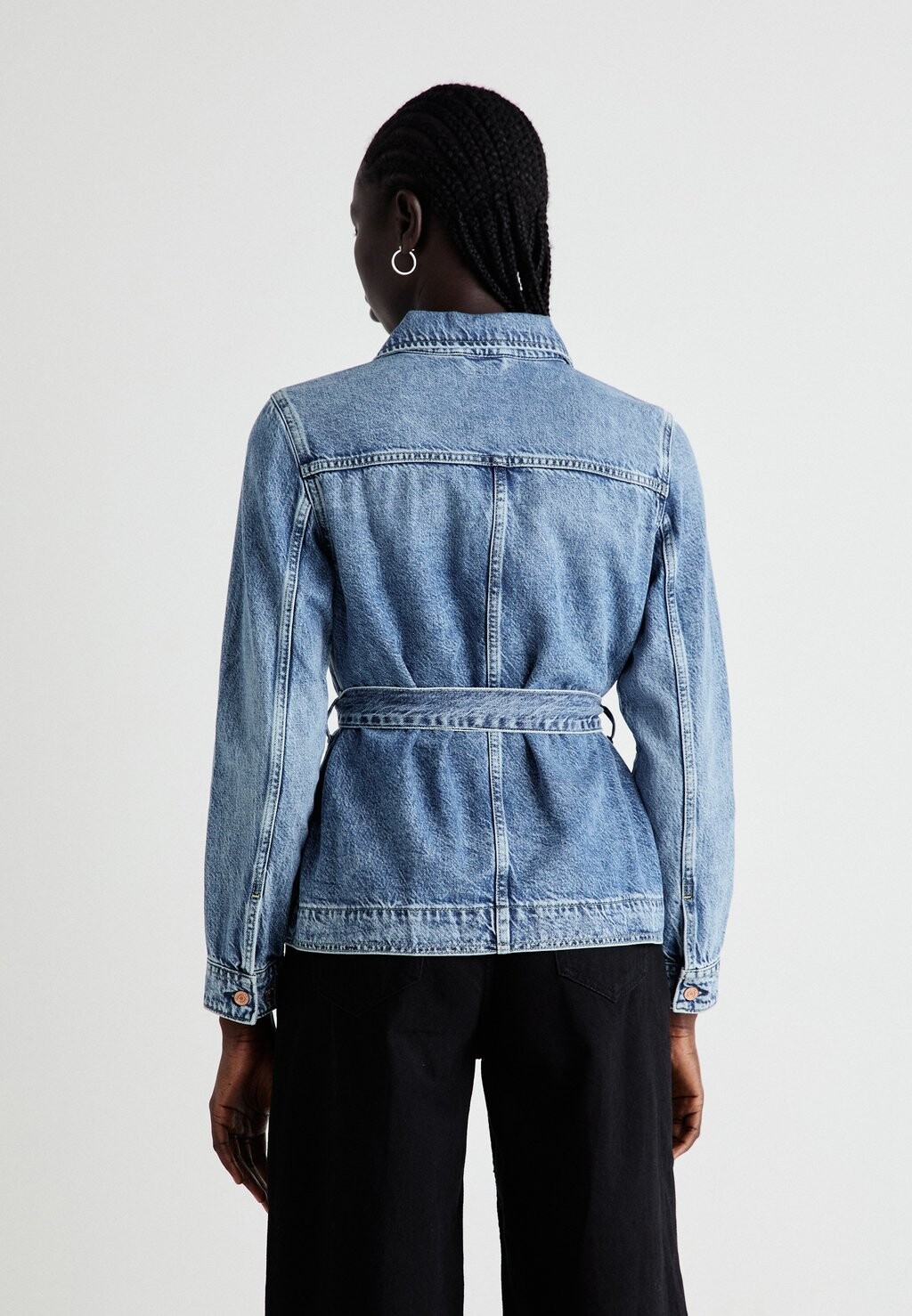 

Джинсовая куртка BELTED FEATHERWEIGHT JACKET GAP, синий деним