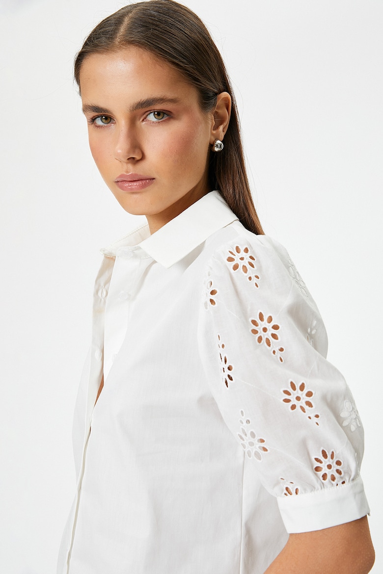 Короткая рубашка с ажуром Koton, белый блузка с ажуром koton белый