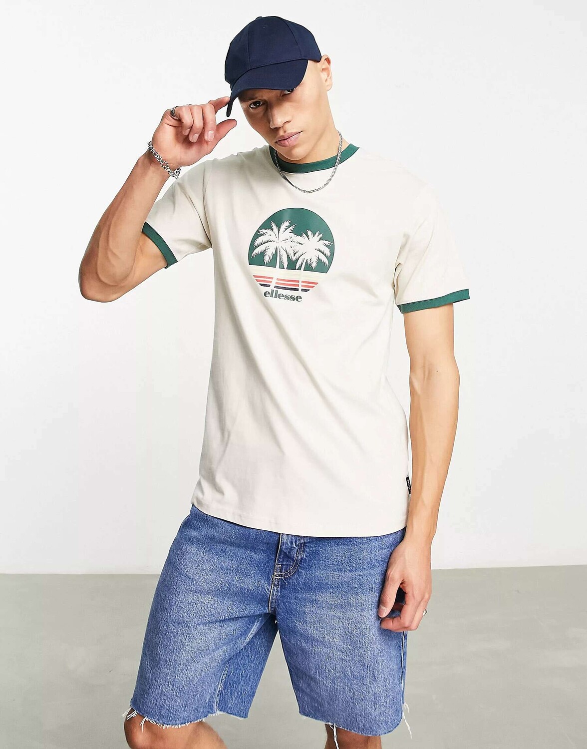 

Бежевая футболка Ellesse Darra Ringer с принтом ладони, Бежевый