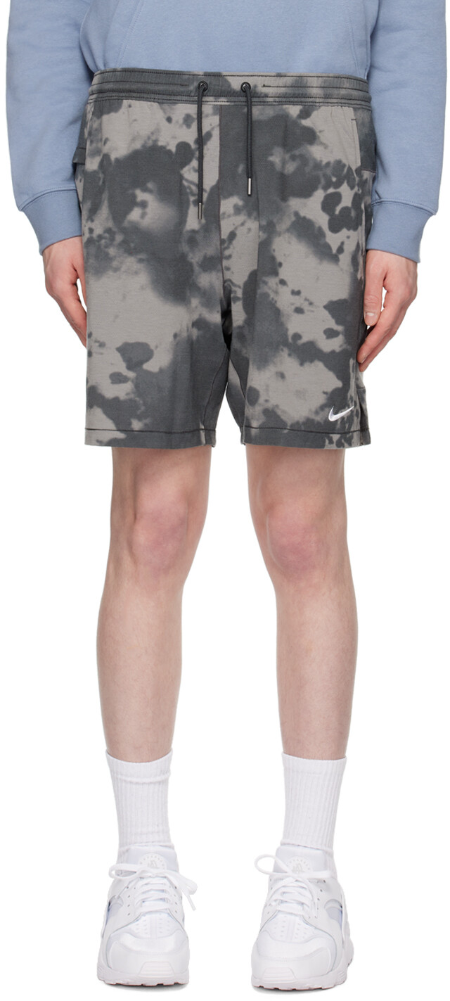

Серые шорты Dri-Fit Nike