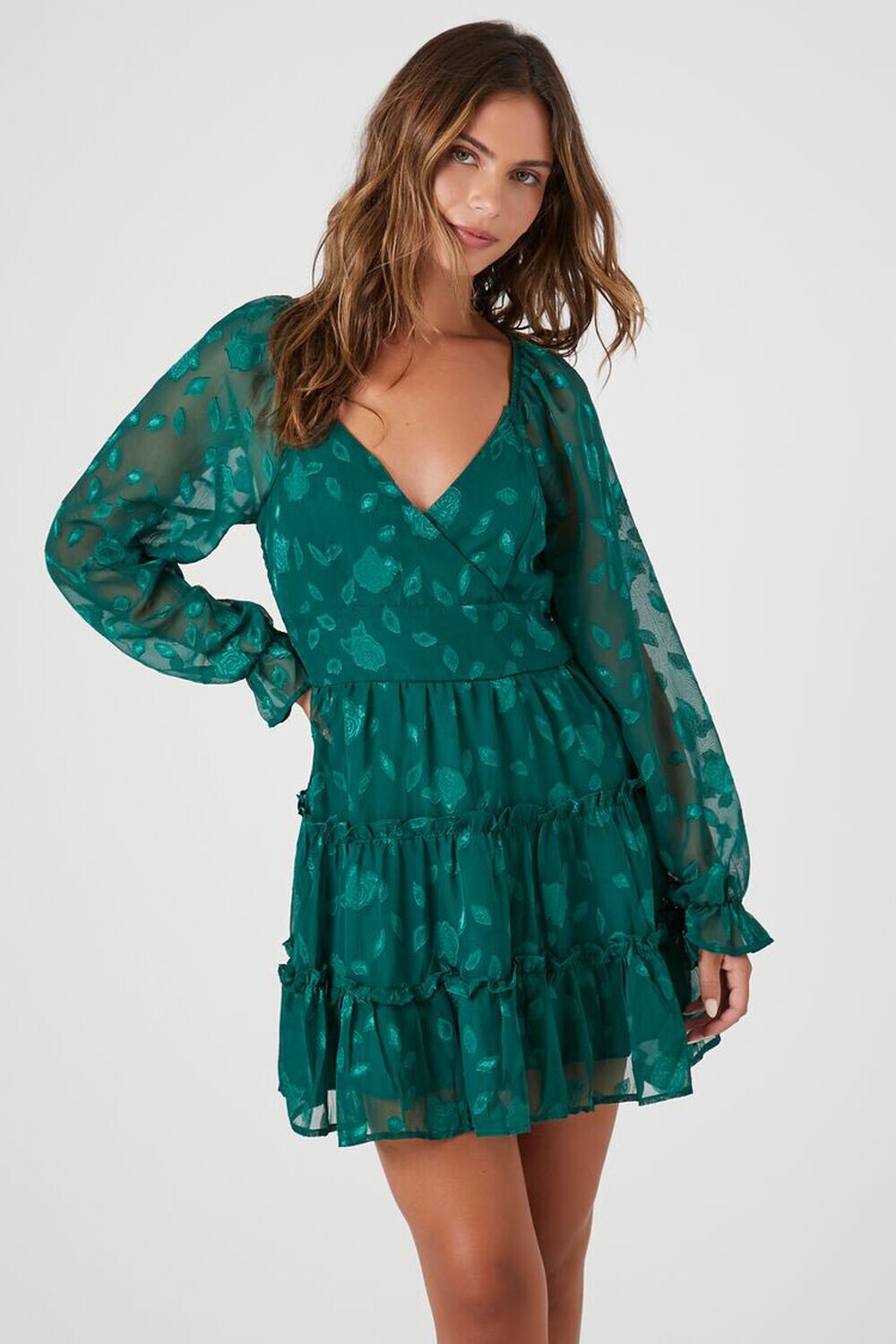 

Мини-платье Burnout Surplice с цветочным принтом Forever 21, зеленый