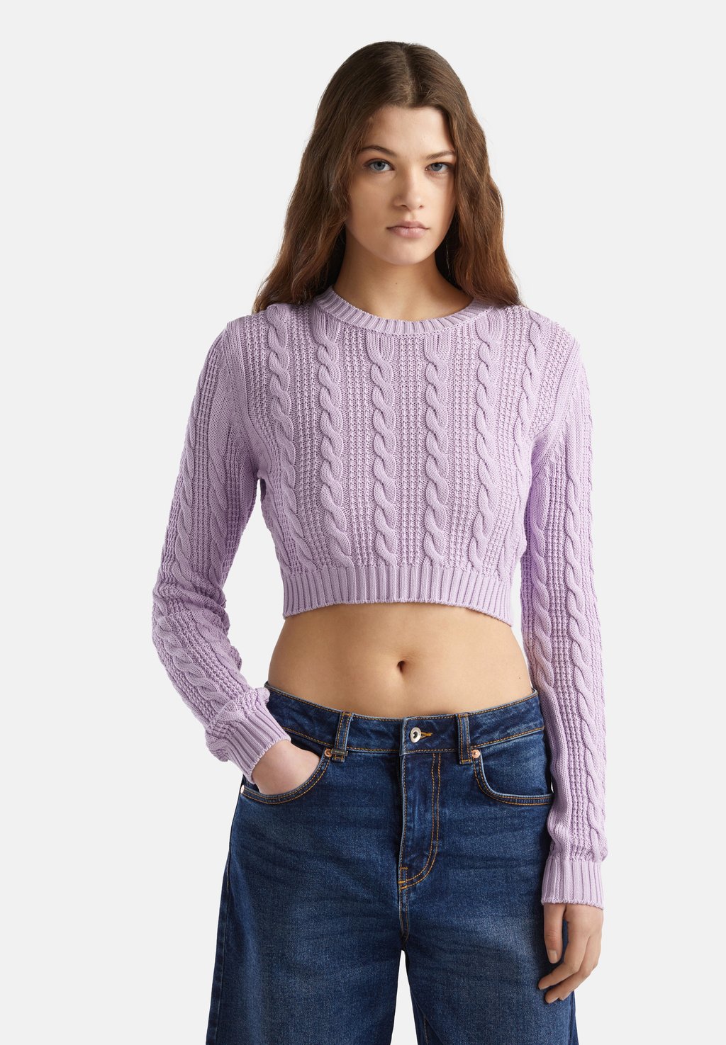 

Вязаный свитер CROPPED CABLE United Colors of Benetton, цвет violet