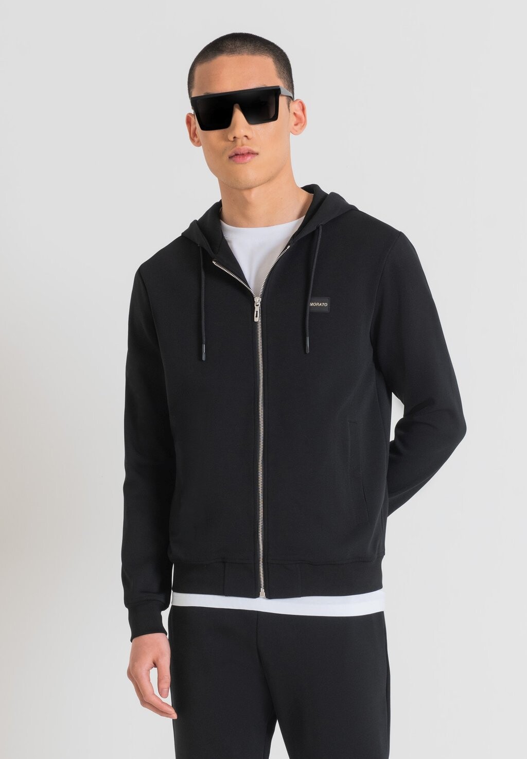 

Толстовка на молнии WITH LOGO PLAQUE AND RUBBERIZED BASE Antony Morato, черный