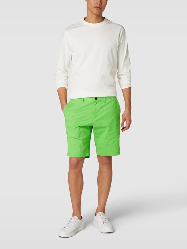 

Шорты-чиносы с французскими карманами модель "HARLEM" Tommy Hilfiger, зеленый