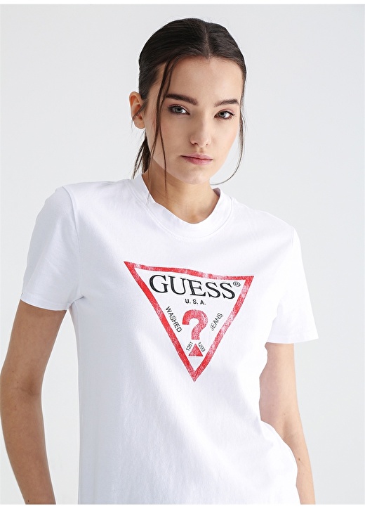 Белая женская футболка с круглым вырезом Guess