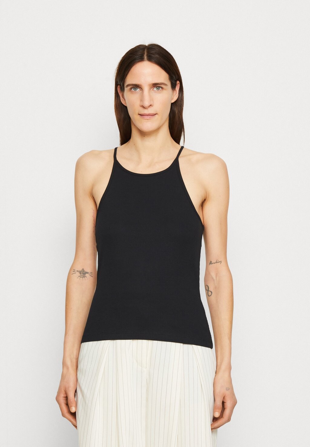 

Топ edc by Esprit, черный