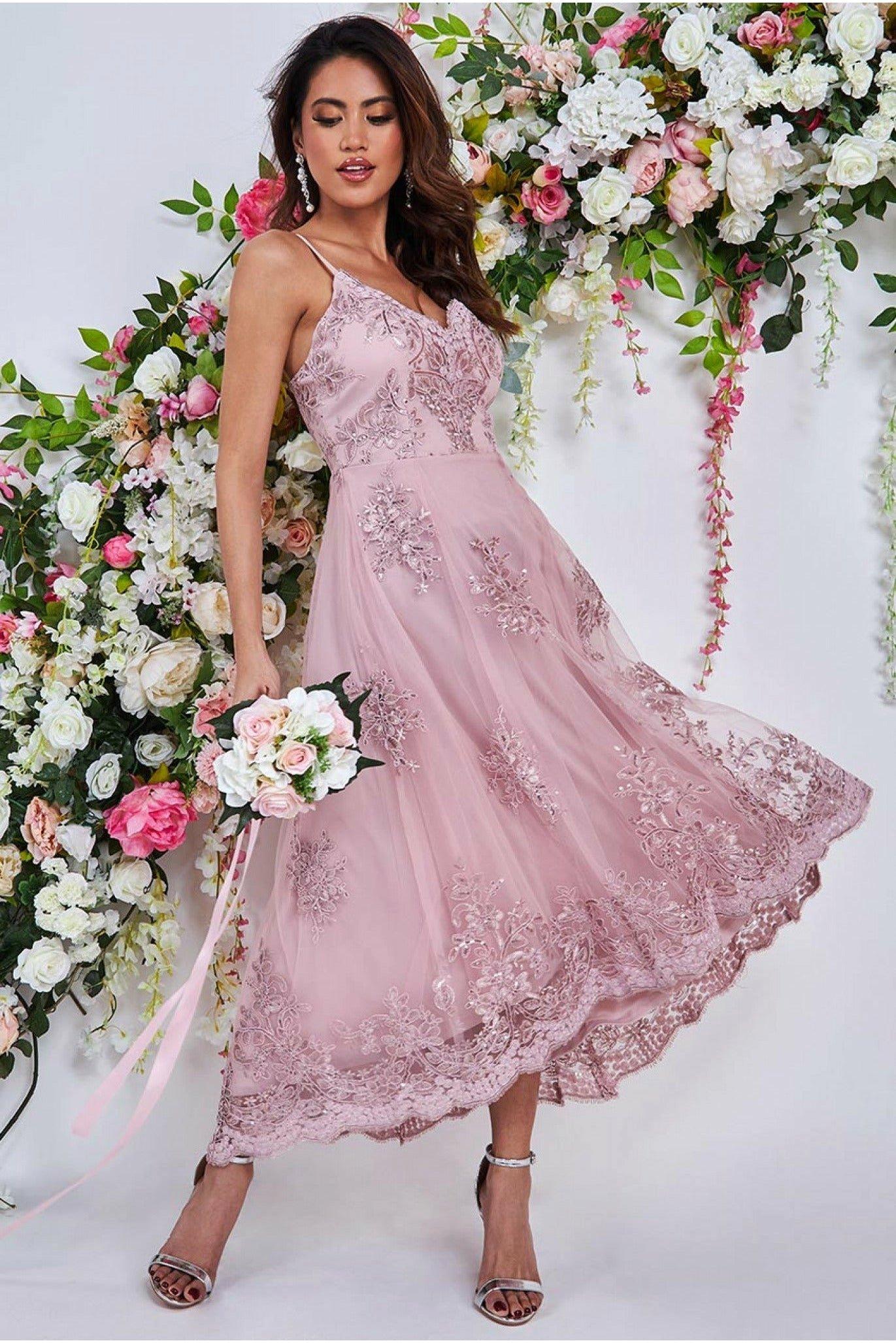 цена Платье миди с высоким низким вырезом и фестонами Goddiva, розовый