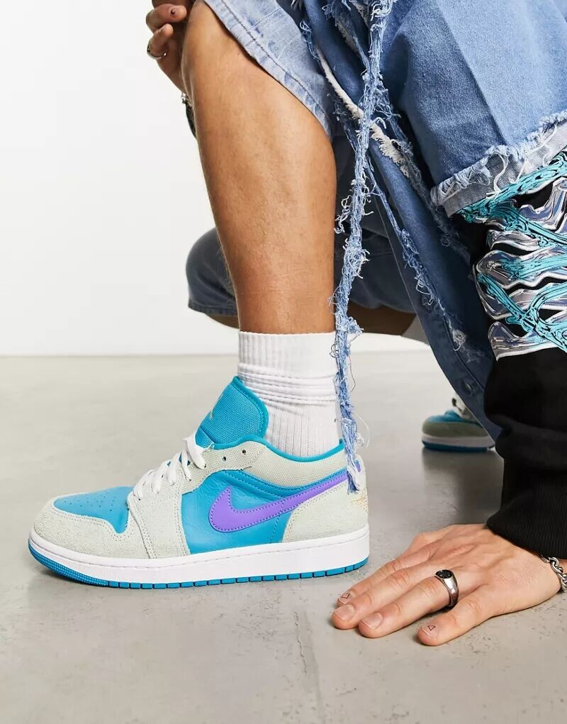 

Зеленые и синие кроссовки Jordan AJ1 Low