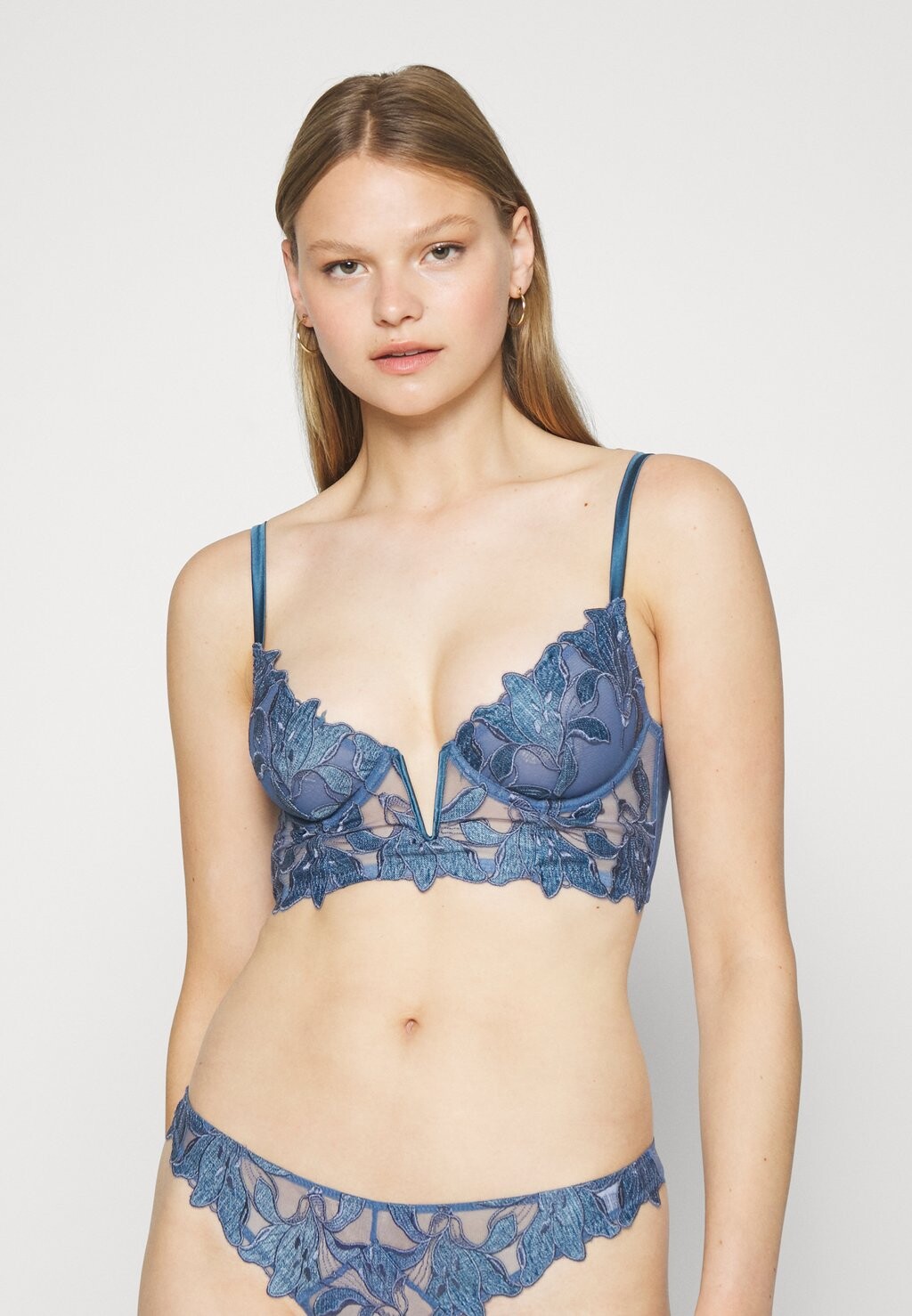 

Бюстгальтер на косточках Fleur du Mal