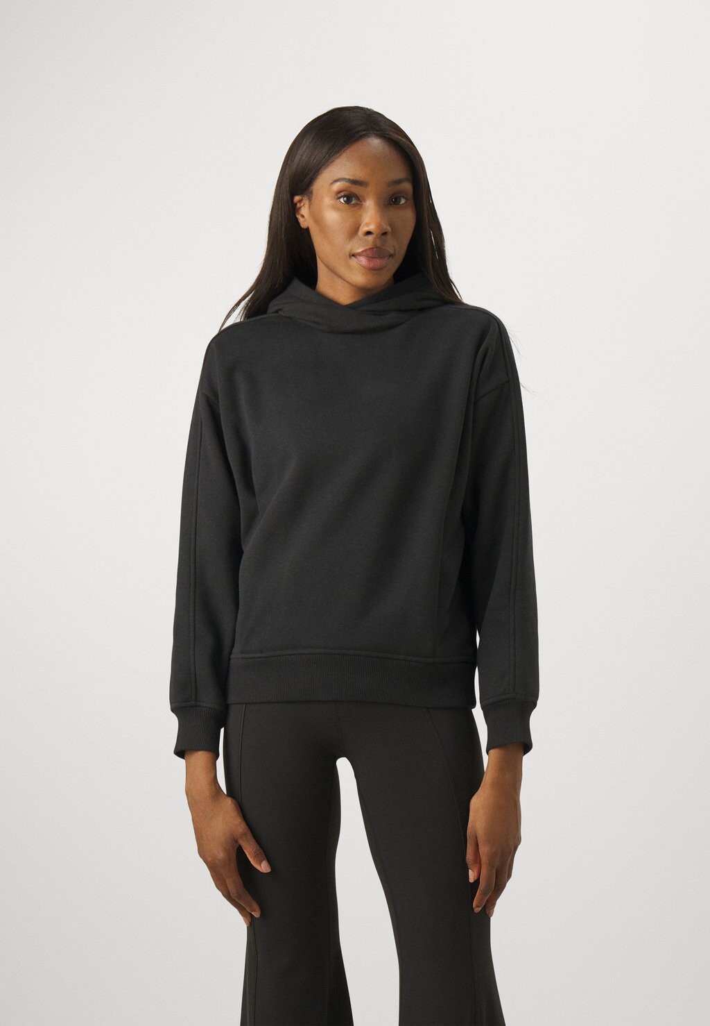 

Толстовка COZY KARMA HOODIE Athleta, цвет black