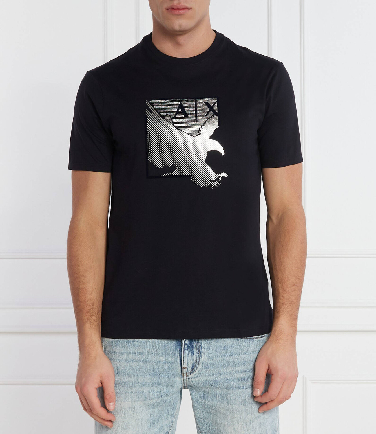 

Футболка Armani Exchange Regular Fit, черный