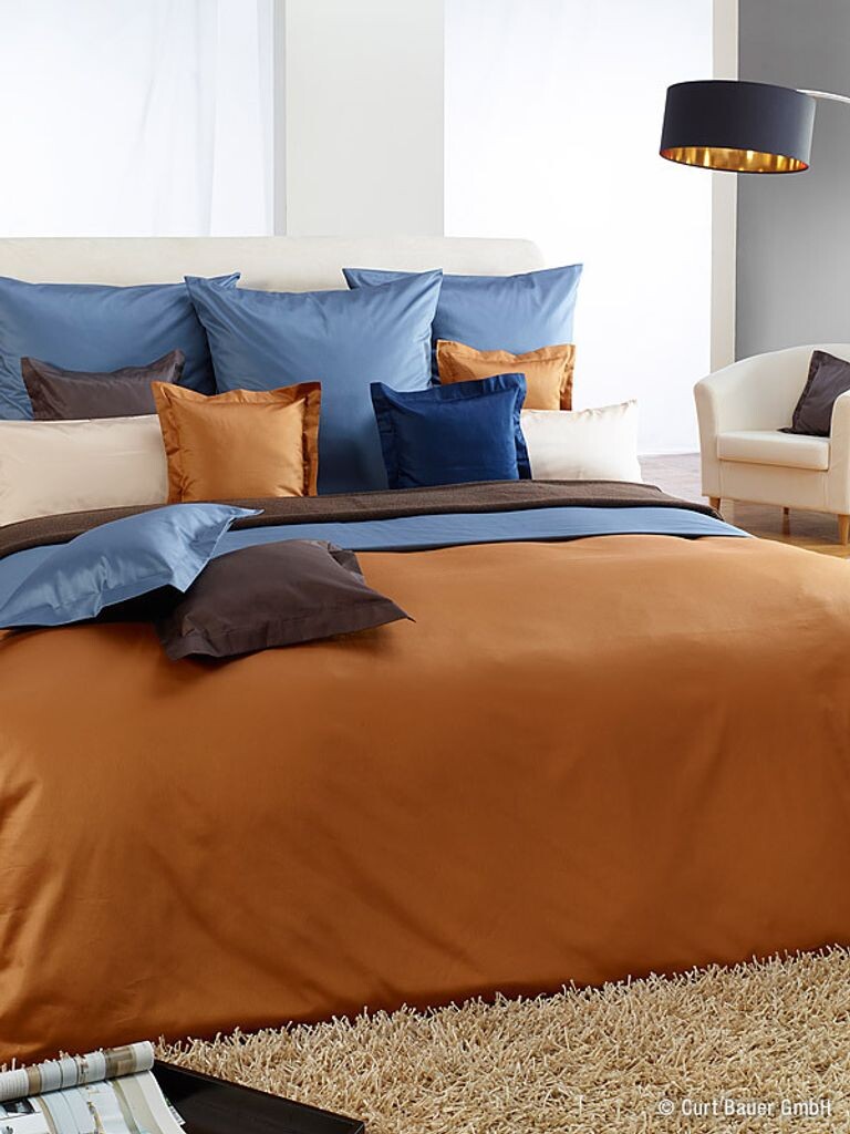 

Curt Bauer однотонное постельное белье из сатина мако дизайн 0000, коричневая нуга A* 240 x 220 + 2 x 70 x 90 см