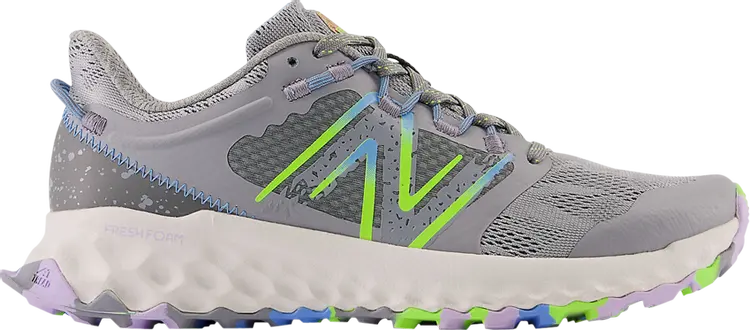

Кроссовки Wmns Fresh Foam Garoé Wide 'Silver Mink Pixel Green', серебряный