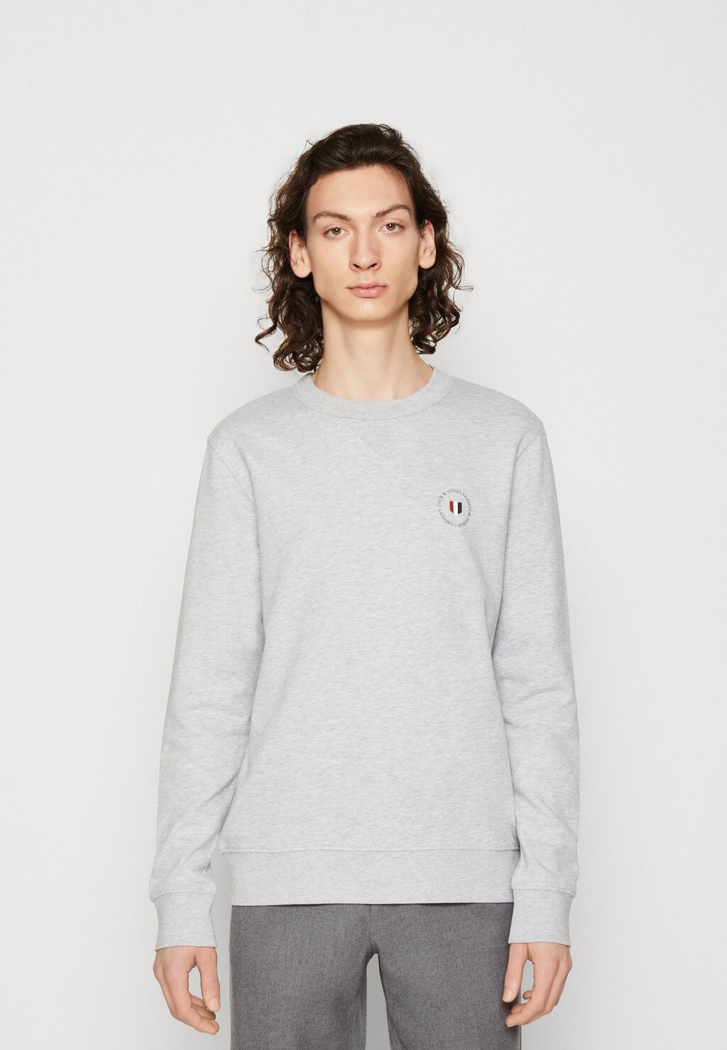 

Толстовка Jack & Jones Jprblushield Crew Neck, холодный серый меланж