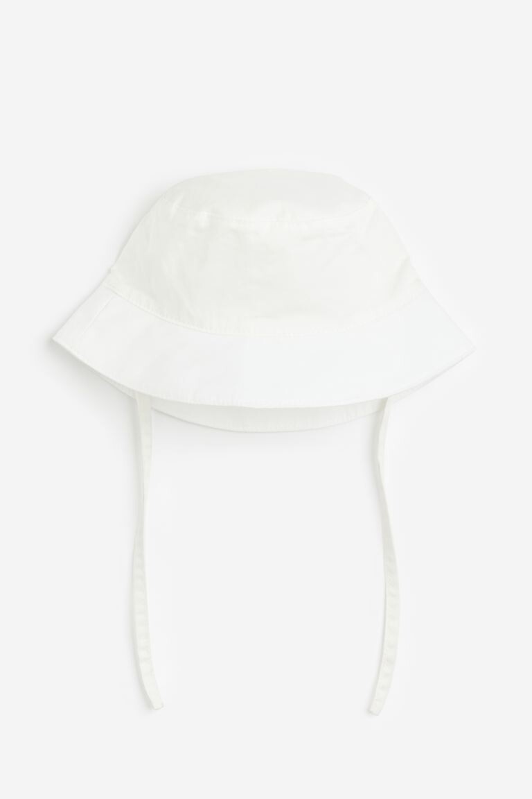 

Ведро изготовлено из хлопка H&M, белый