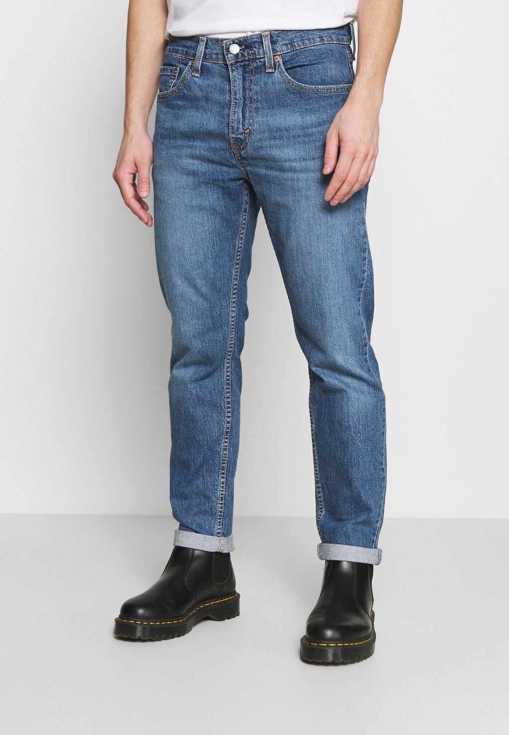 

Джинсы зауженного кроя Levi's
