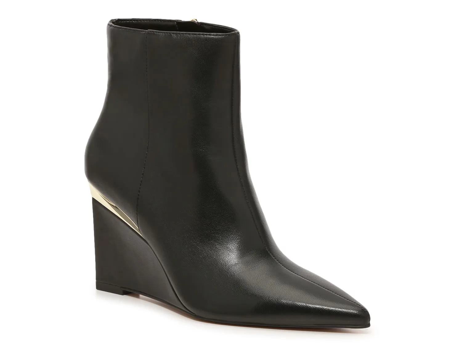 

Ботильоны Baiyly Wedge Bootie Vince Camuto, черный