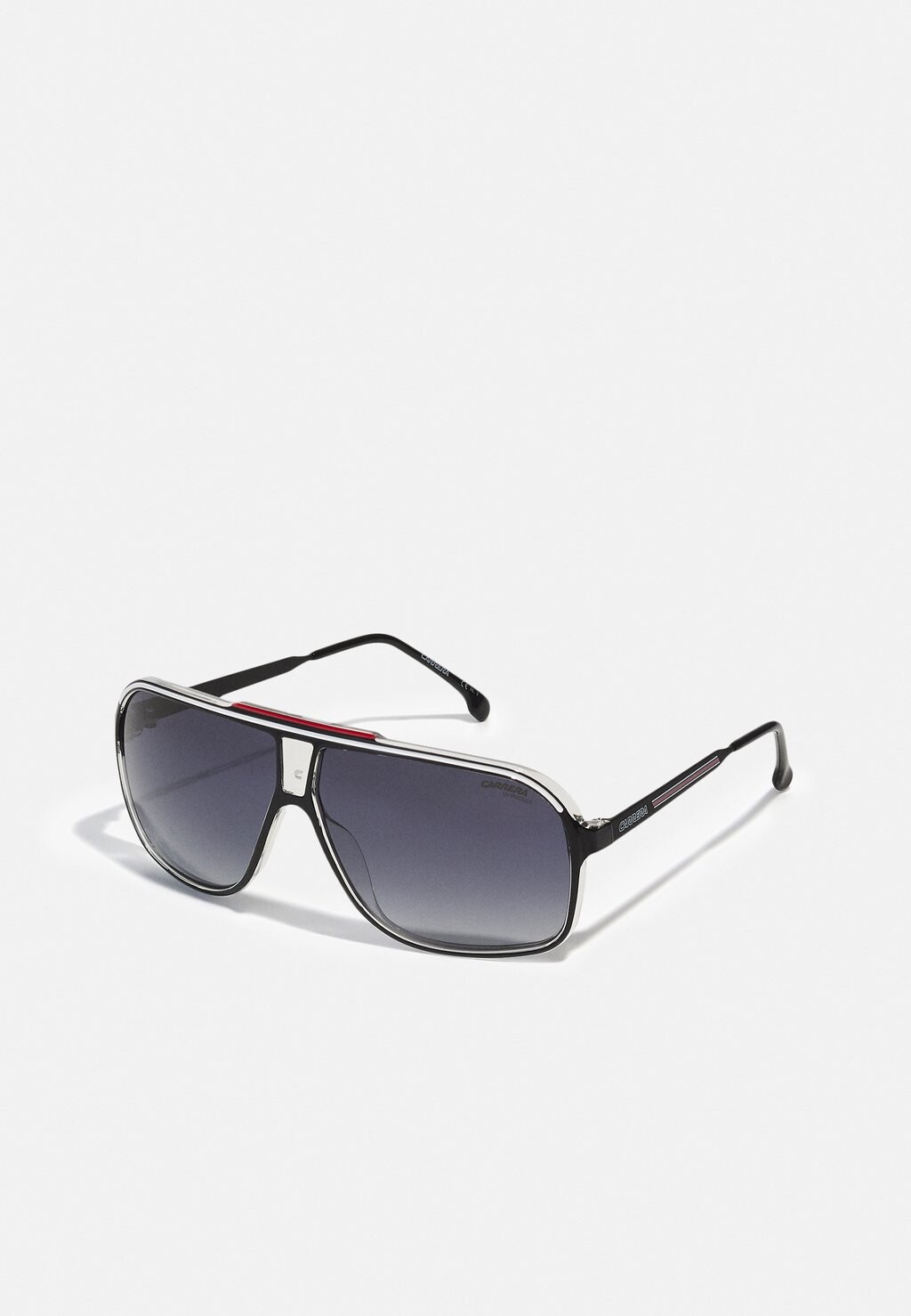 

Солнцезащитные очки Carrera
