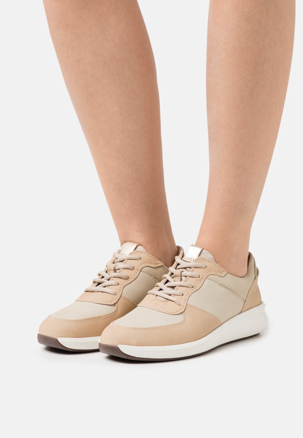 

Кроссовки Clarks