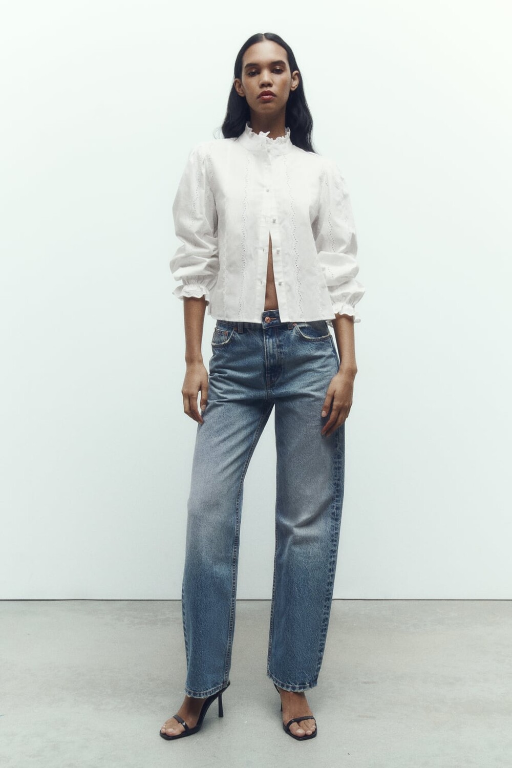 

Рубашка с вышивкой ZARA, белый