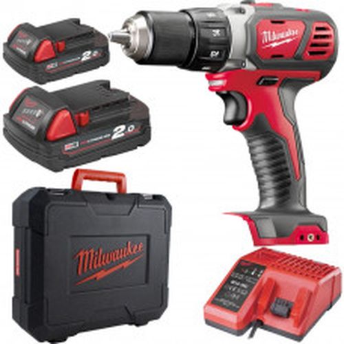 Дрель-шуруповерт Milwaukee M18 BDD-202C дрель шуруповерт milwaukee m18 cblpd 0