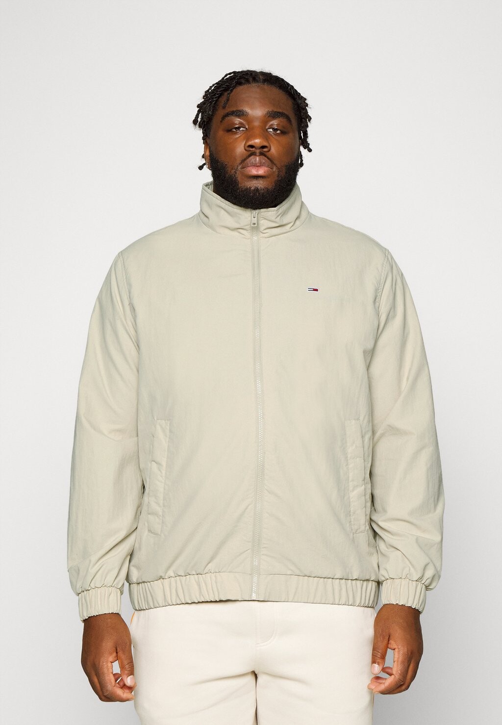 

Бомбер Tommy Jeans by Tommy Hilfiger