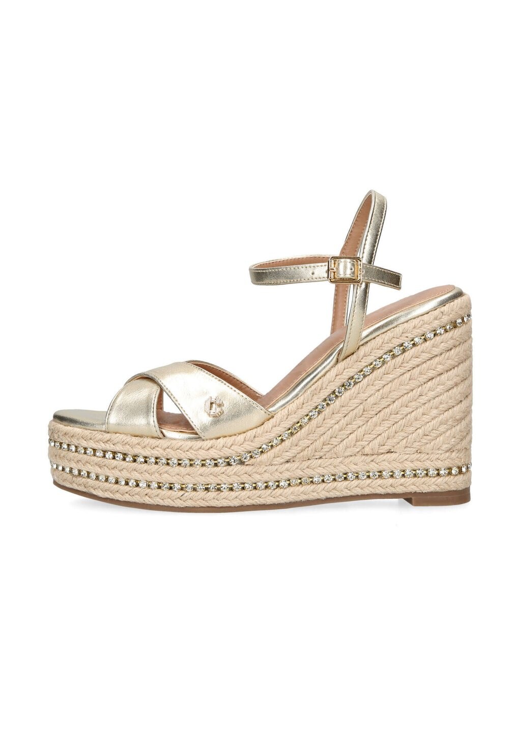 

Босоножки на танкетке Carvela