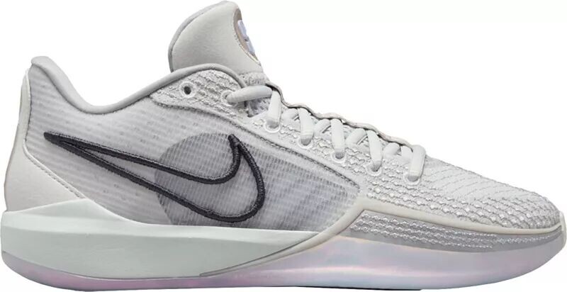 

Баскетбольные кроссовки Nike Sabrina 1, мультиколор