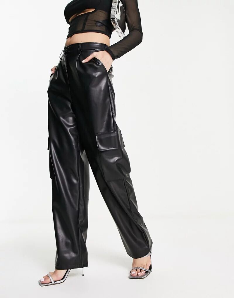 

Черные широкие брюки карго из искусственной кожи Miss Selfridge