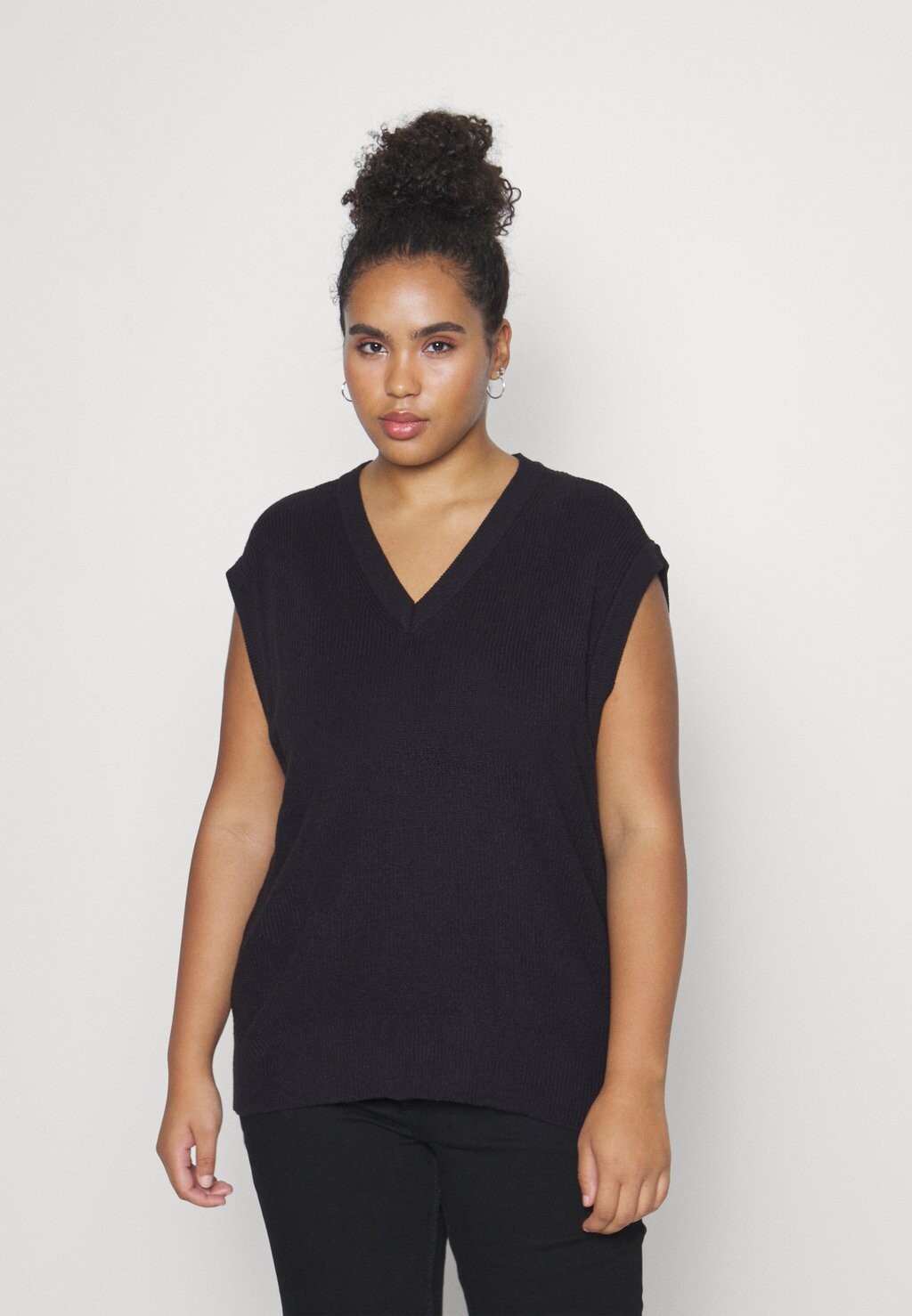 

Свитшот ONLY Carmakoma CARLONDRES NECK, черный