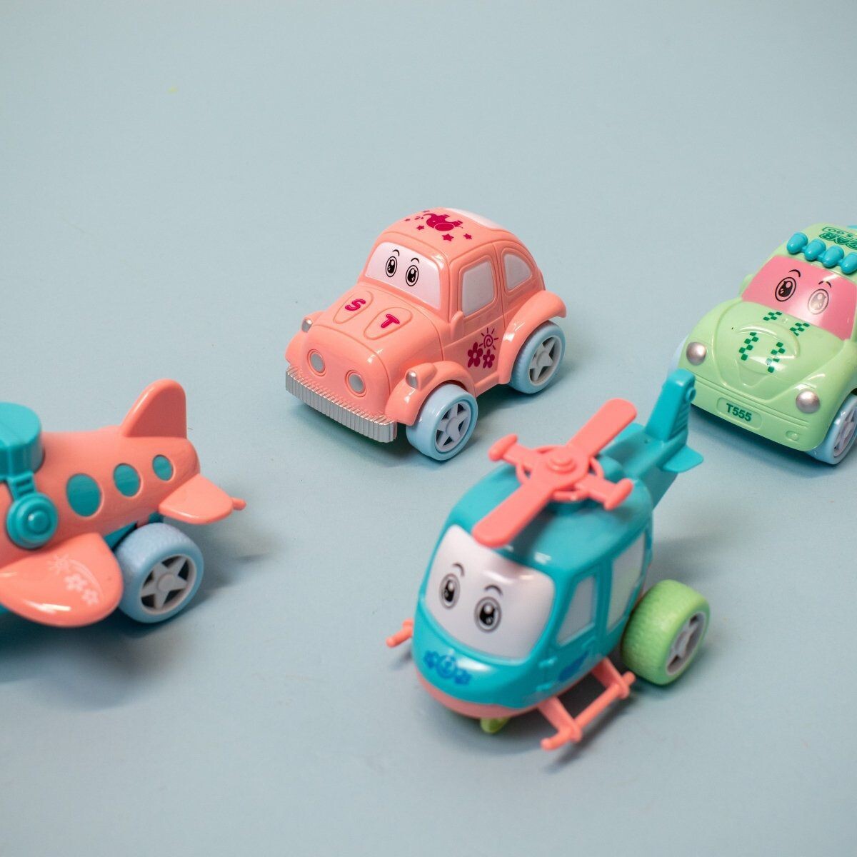 

Мультяшные автомобили с грузовиком-перевозчиком Popfun