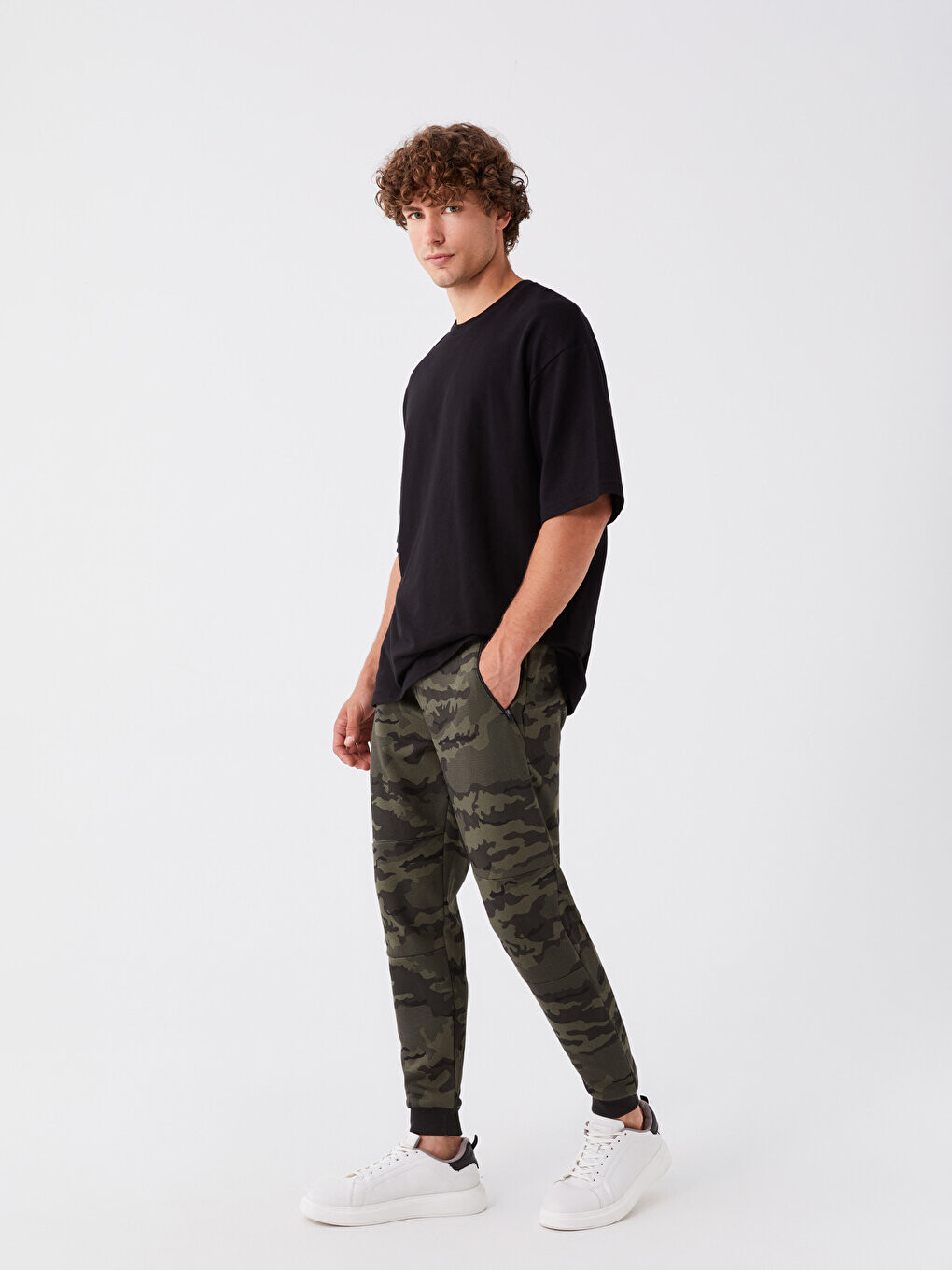 

Мужские спортивные штаны Slim Fit для джоггеров LCW Casual, хаки