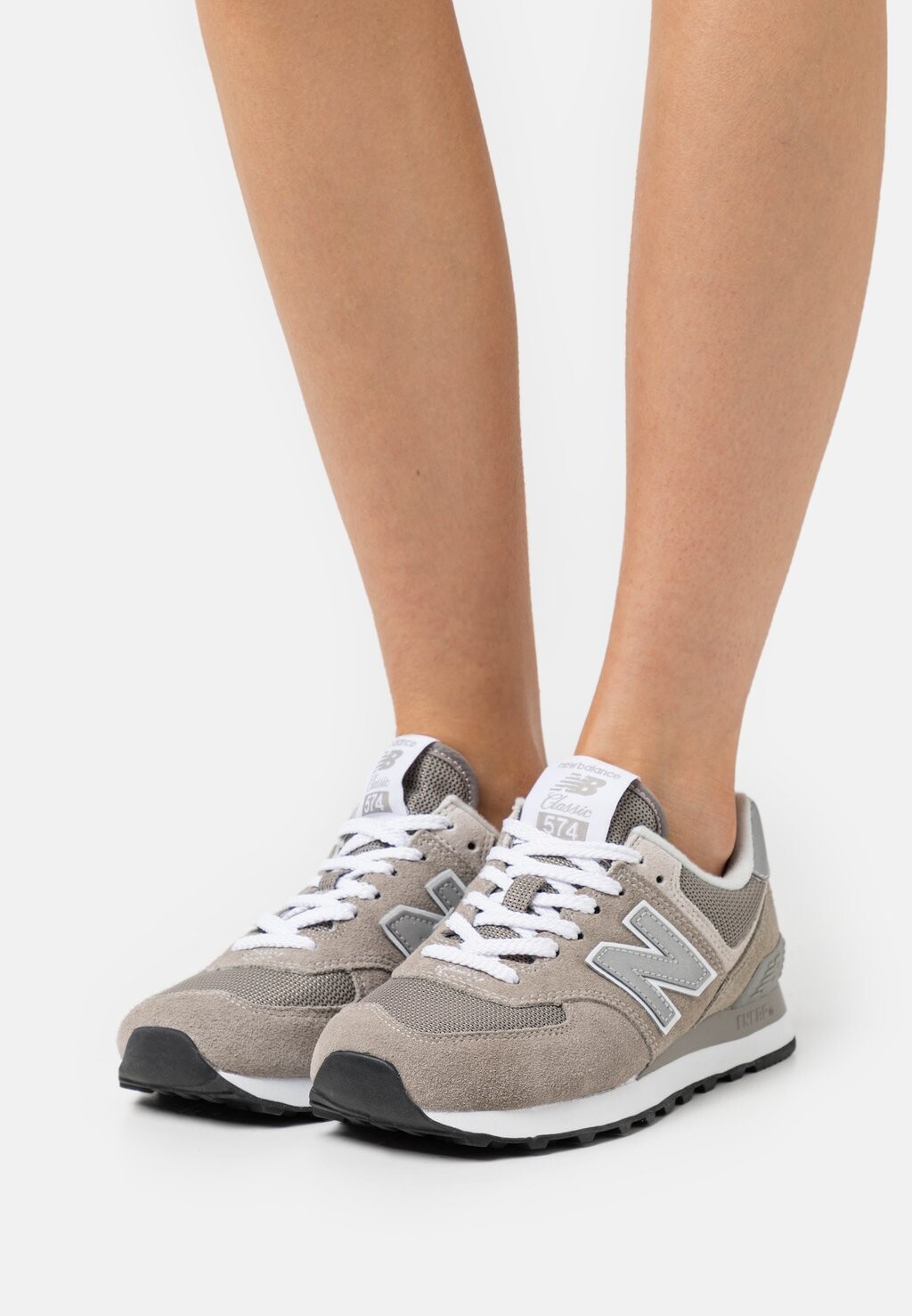 

Кроссовки New Balance, серый