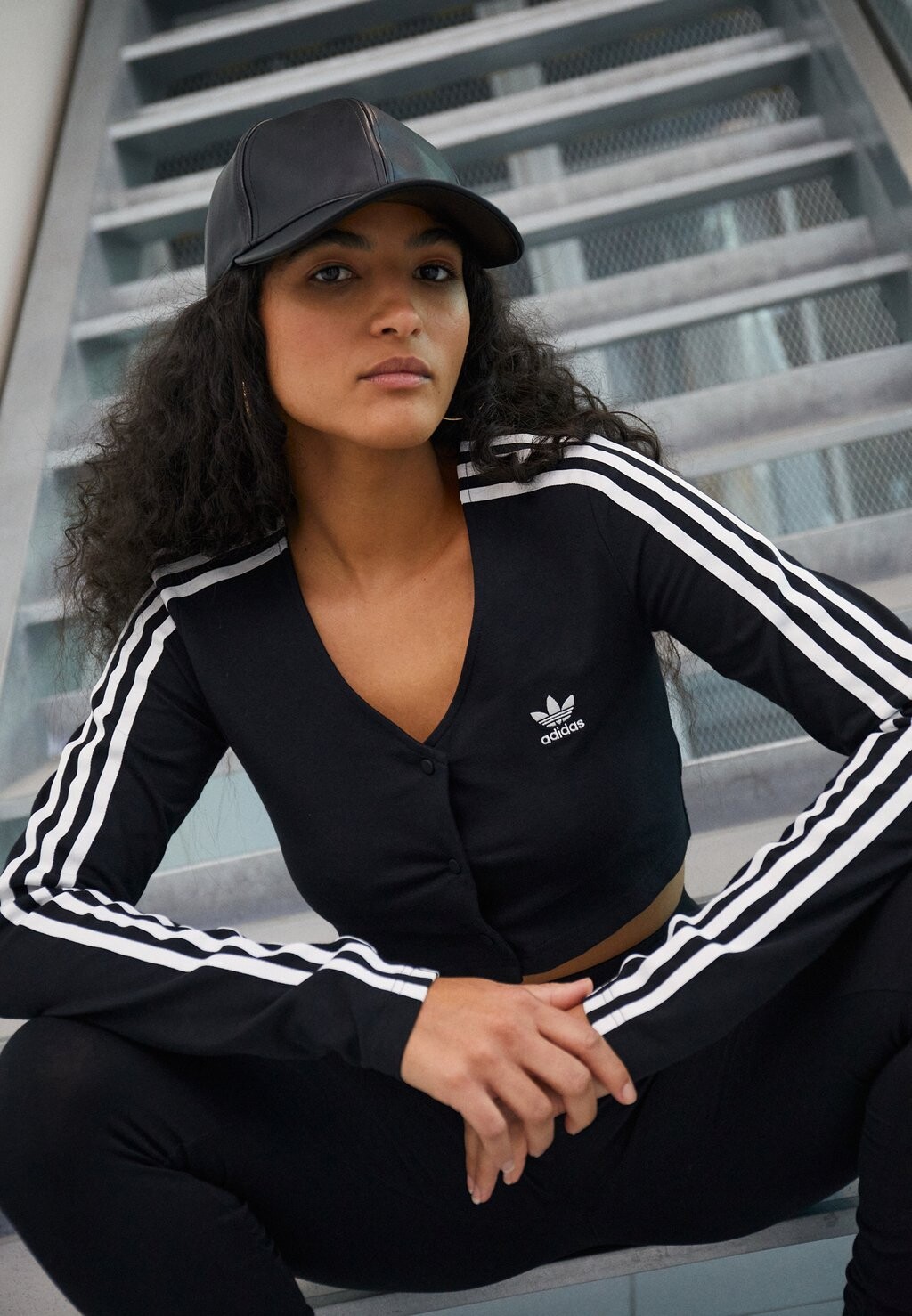 

Легкая куртка adidas Originals, черный