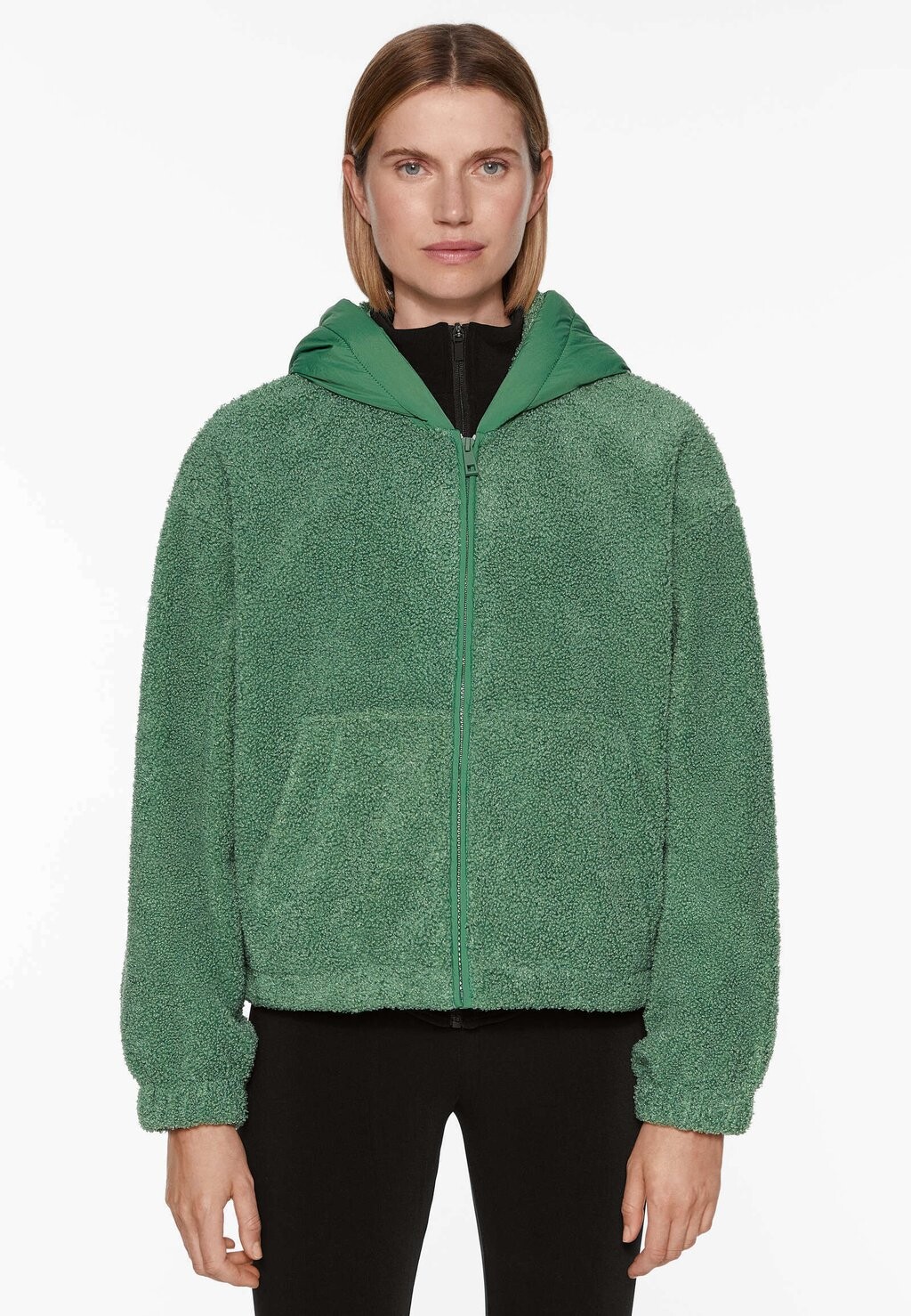 

Куртка софтшелл OYSHO, цвет green