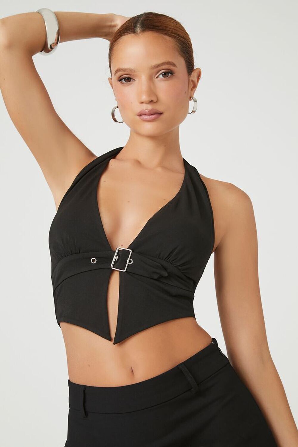 

Укороченный топ с глубоким вырезом на шее Forever 21, черный