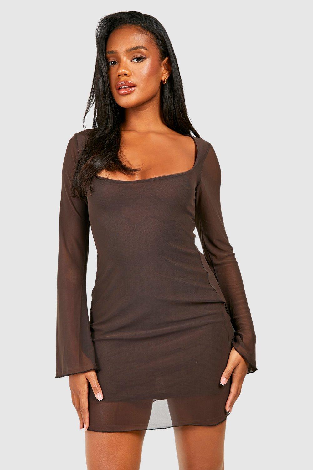 цена Мини-платье из сетчатой ​​ткани с расклешенными рукавами boohoo, коричневый