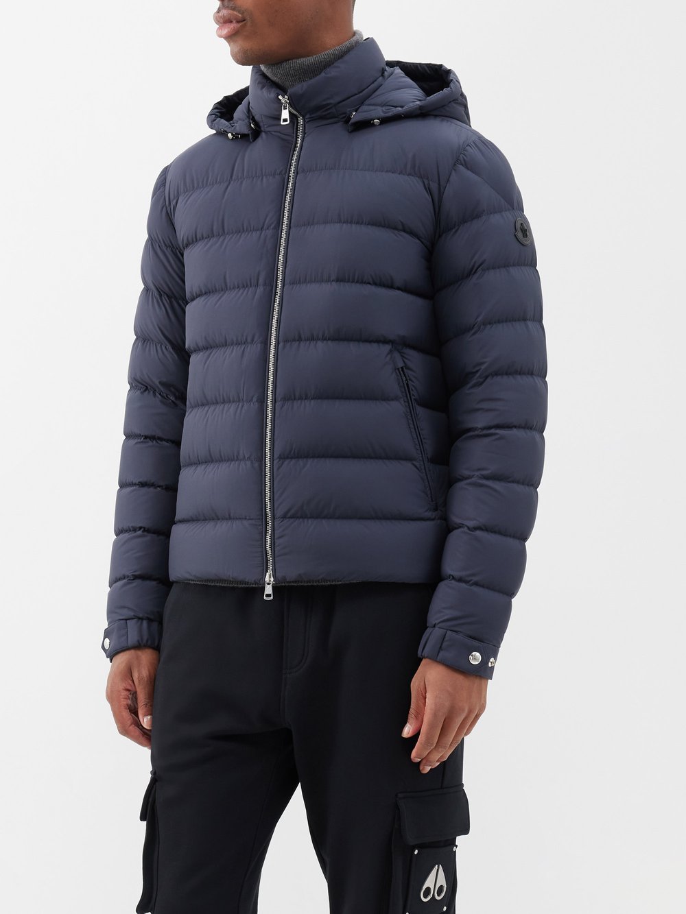 

Пуховик arneb с капюшоном Moncler, синий