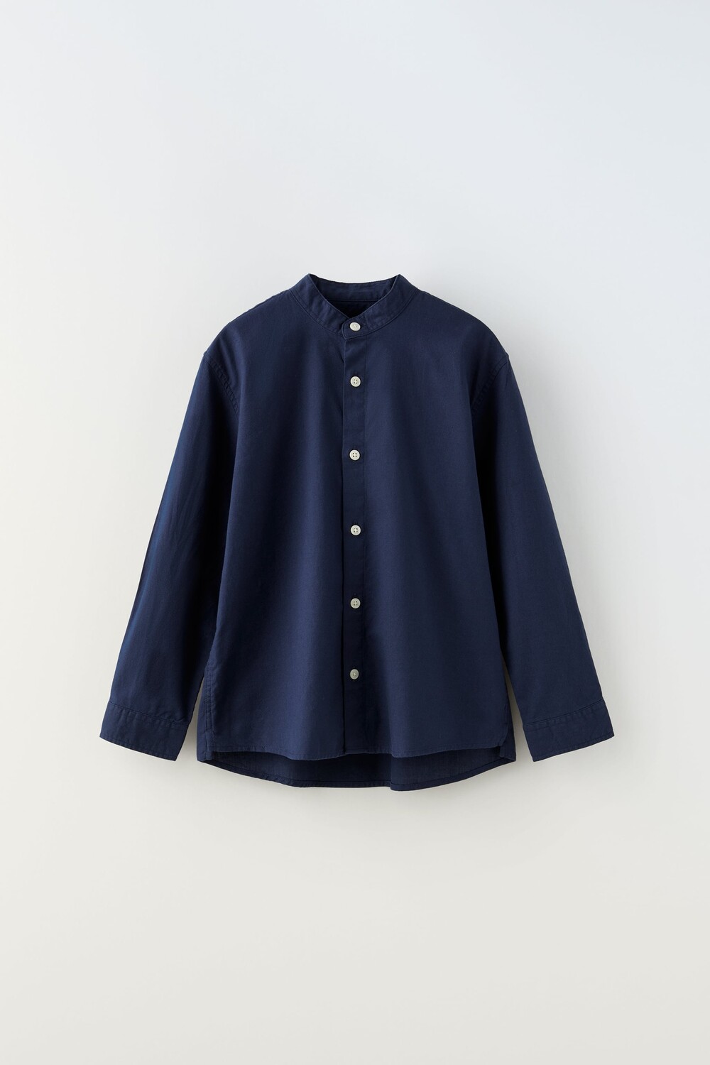 

Хлопчатобумажную рубашку Zara, темно-синий