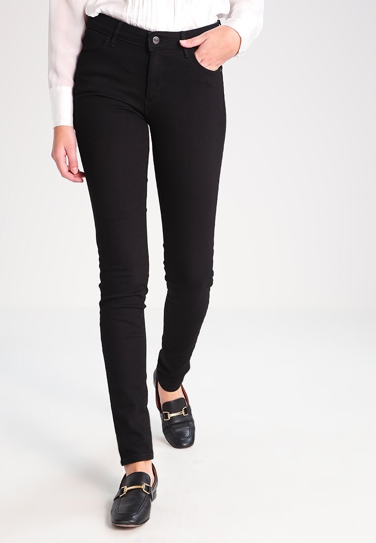 

Джинсы Skinny Fit Wrangler